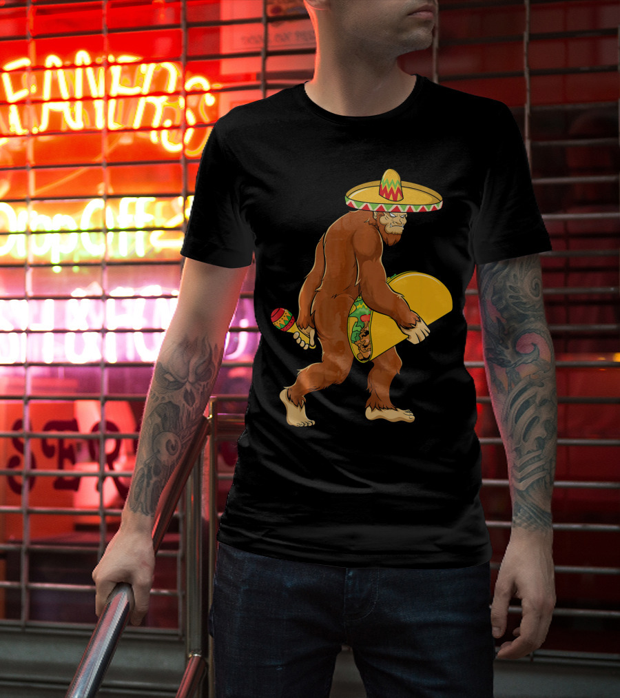 Bigfoot Cinco De Mayo Sombrero Taco Maraca T-Shirt