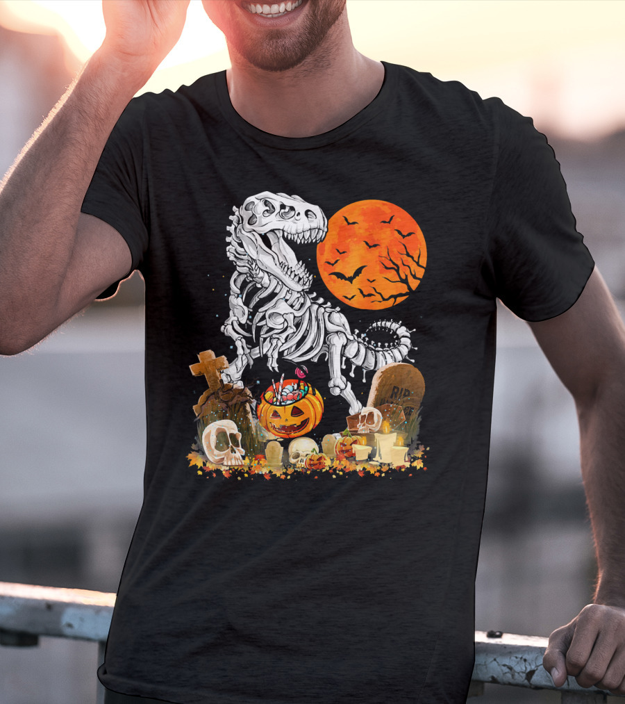 Halloween Dinosaur Rex Skeleton With Pumpkin And Full Moon T-Shirt
