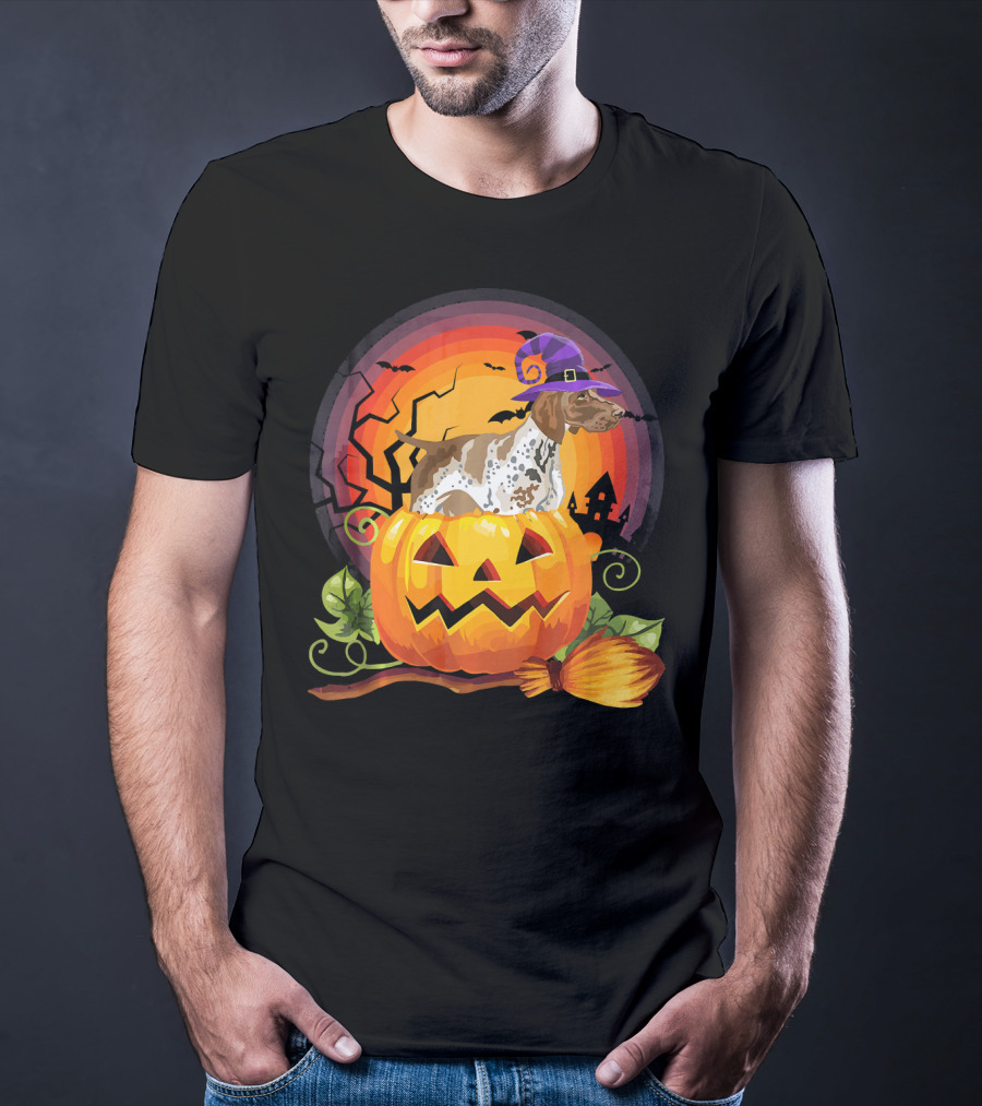 German Shorthaired Pointer Halloween Pumpkin Witch Hat Broomstick T-Shirt