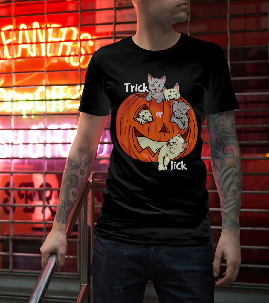 Trick Or Lick Cats In Carved Pumpkin Funny Cat T-Shirt