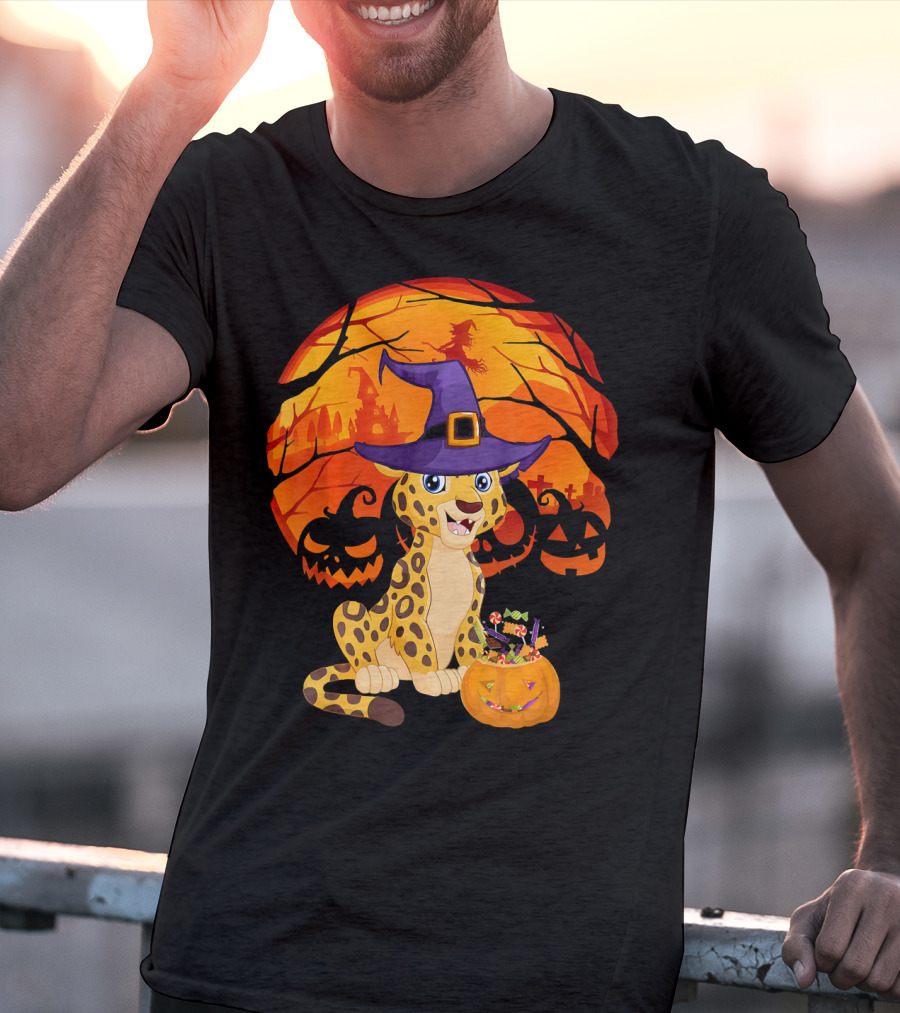 Halloween Costume Leo Witch Hat Leopard Jack-o'-Lantern Moon Shadows T-Shirt