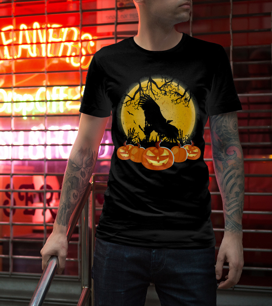 Vulture Silhouette With Pumpkins And Full Moon Halloween Scene T-Shirt
