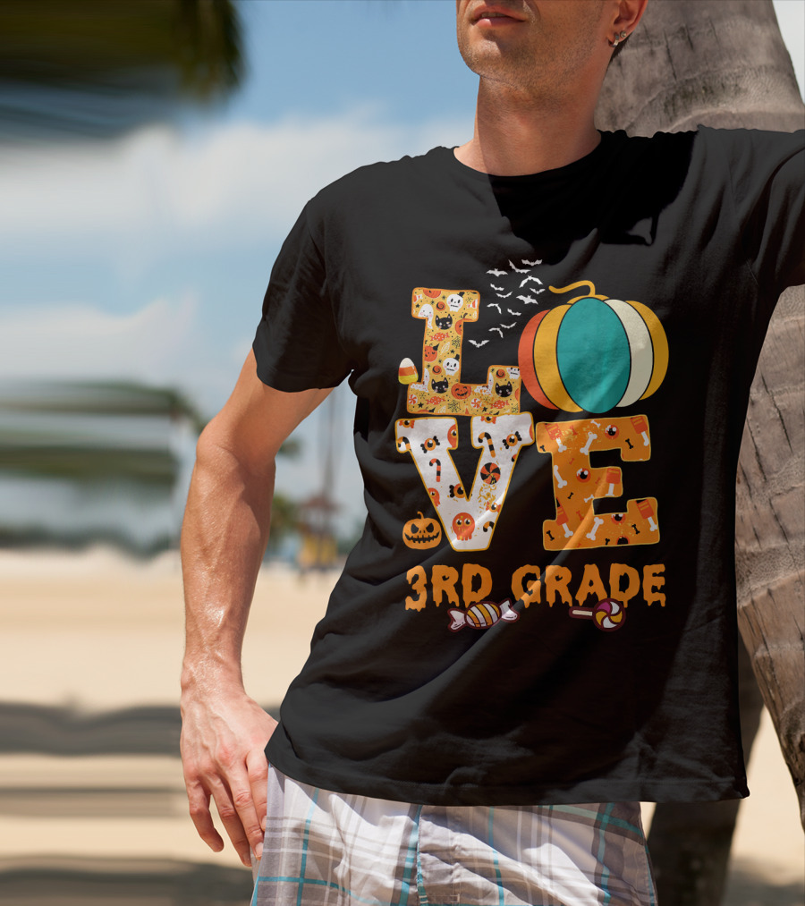 Funny Halloween Love 3rd Grade Teacher Pumpkin Candy Bats T-Shirt