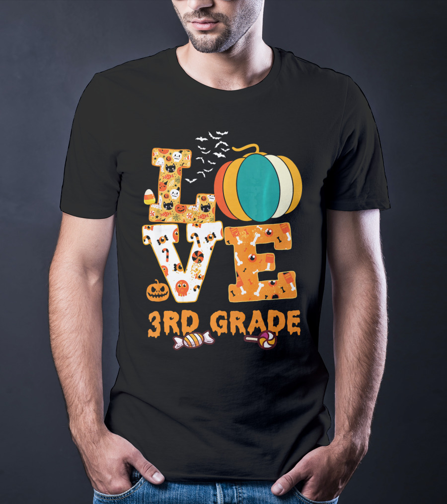 Funny Halloween Love 3rd Grade Teacher Pumpkin Candy Bats T-Shirt