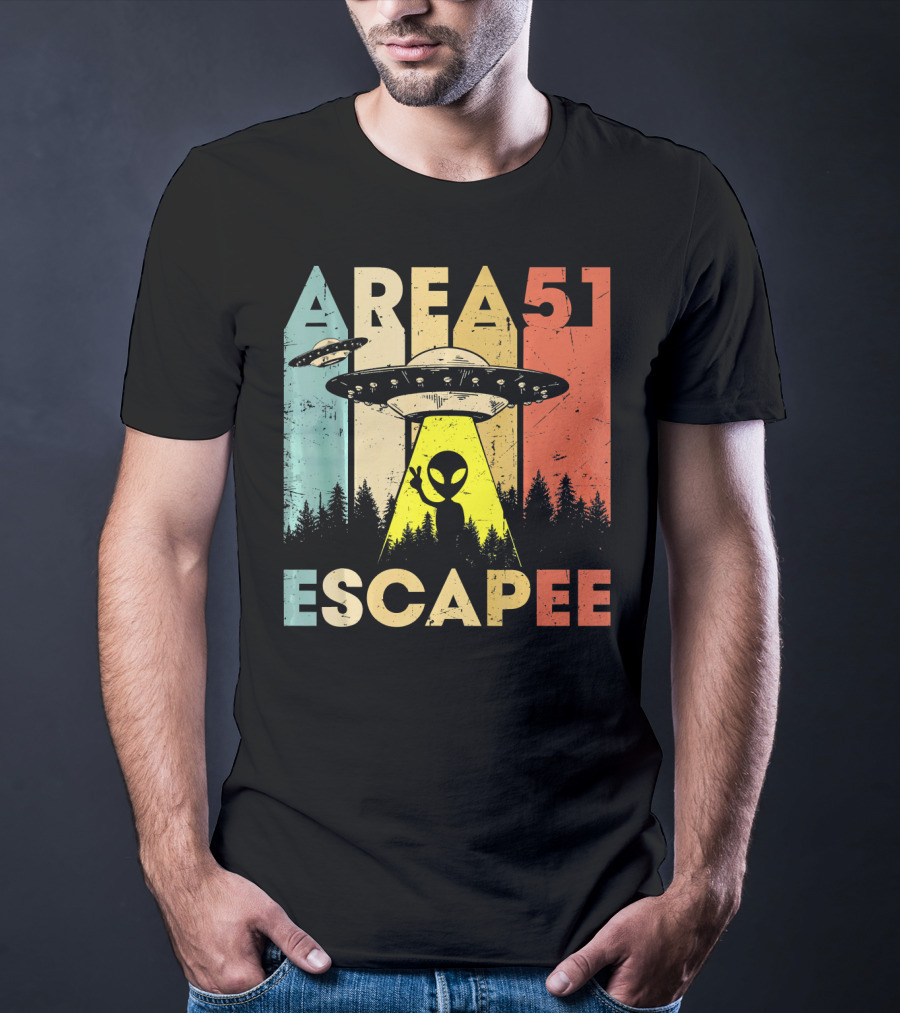 Area 51 Escapee UFO Alien Vintage Halloween Costume T-Shirt