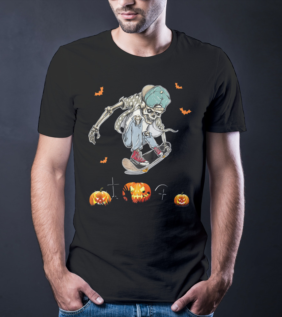 Zombie Skateboarding Teen Halloween Pumpkins And Bats T-Shirt