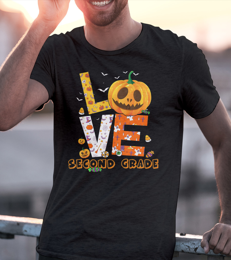 Love Second Grade Funny Halloween Pumpkin Kids T-Shirt