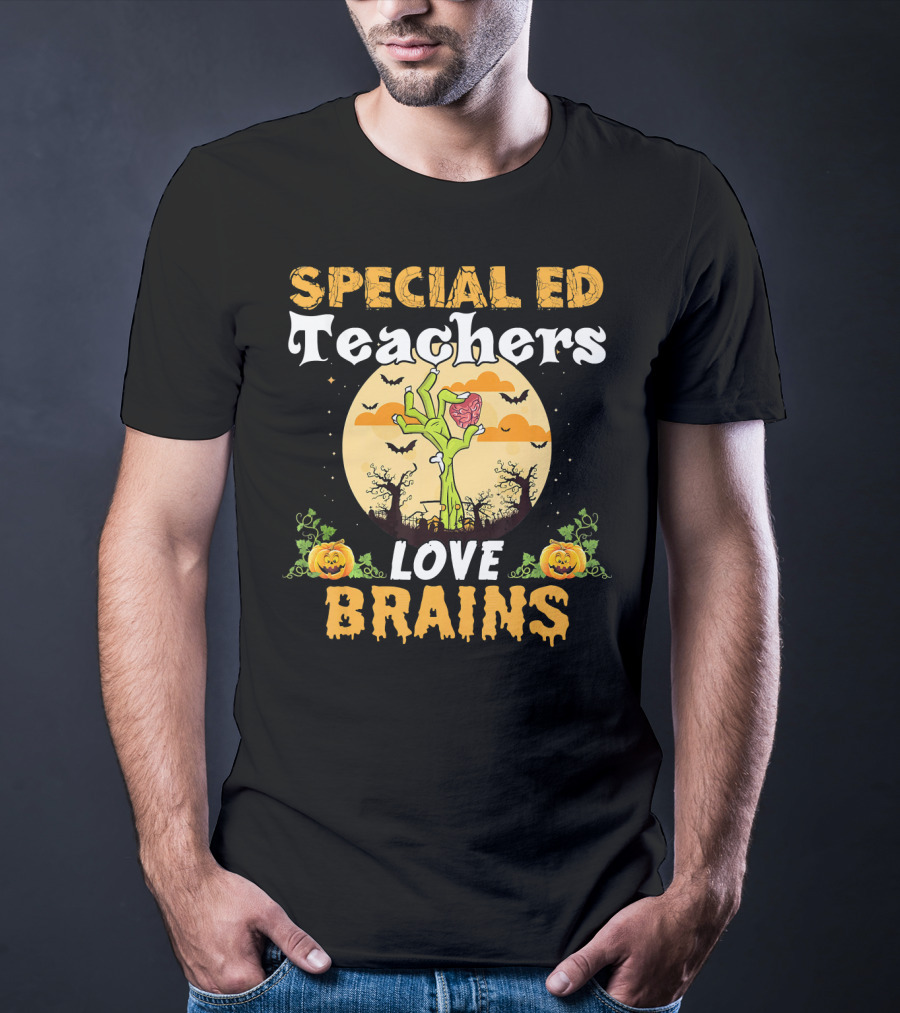 Special ED Teachers Love Brains Zombies Halloween Pumpkins Moon Bats T-Shirt