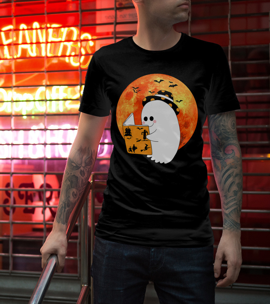 Halloween Ghost Reading Boo Books With Orange Moon And Bats T-Shirt