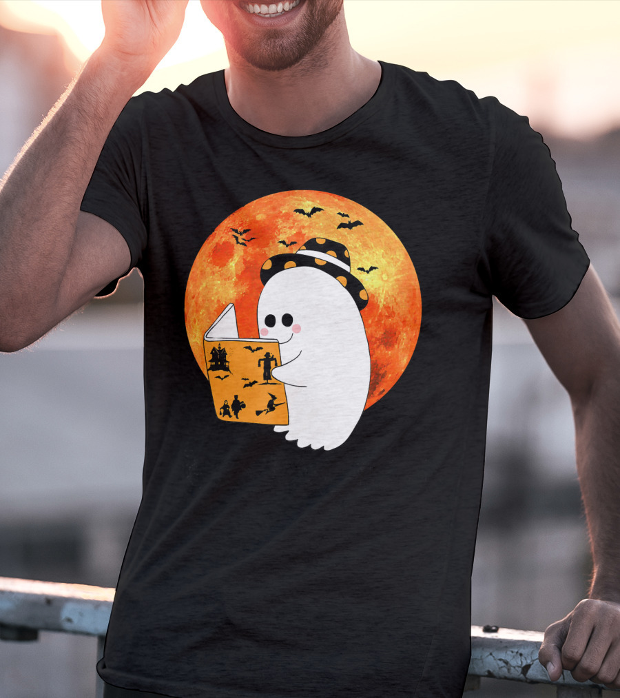 Halloween Ghost Reading Boo Books With Orange Moon And Bats T-Shirt