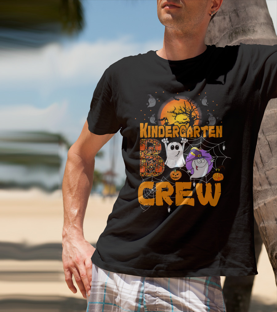 Kindergarten Boo Crew Halloween Teacher Ghosts Pumpkin Moon T-Shirt