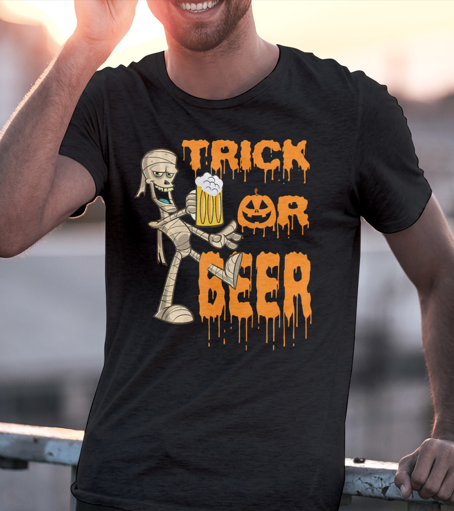 Trick Or Beer Mummy With Pumpkin And Mug T-Shirt