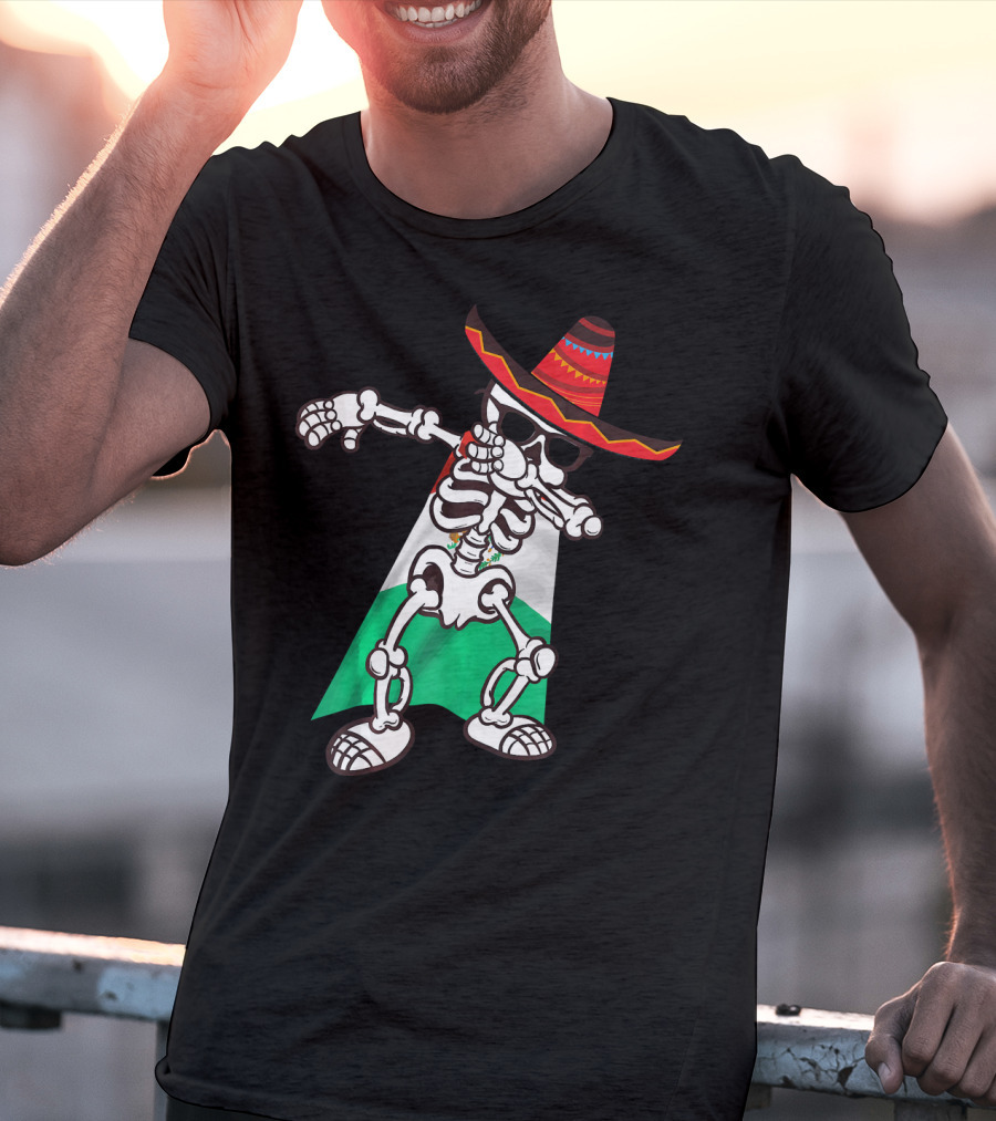 Cinco De Mayo Skeleton Dabbing With Sombrero And Mexican Flag Cape T-Shirt
