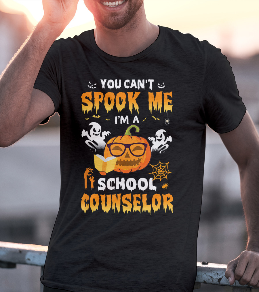 You Can't Spook Me I'm A School Counselor Halloween Pumpkin Ghosts Book Spiders T-Shirt