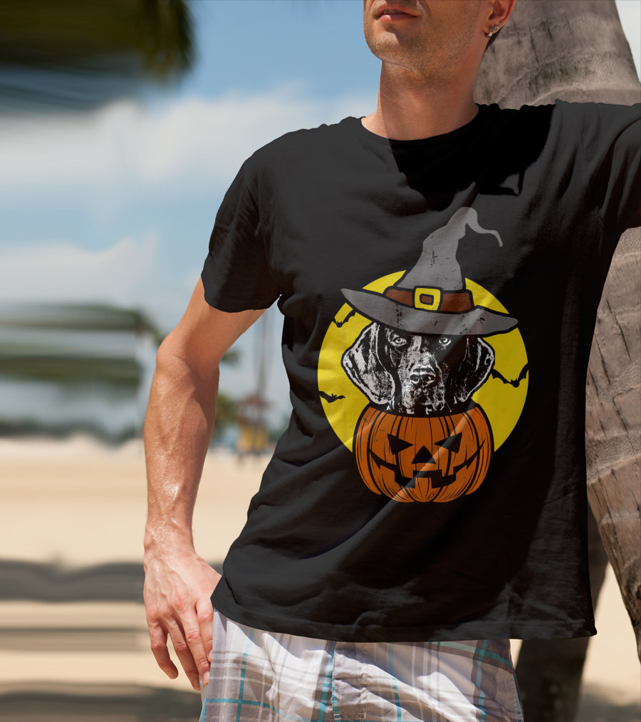 German Shorthaired Pointer Witch Hat Pumpkin Halloween Moon T-Shirt