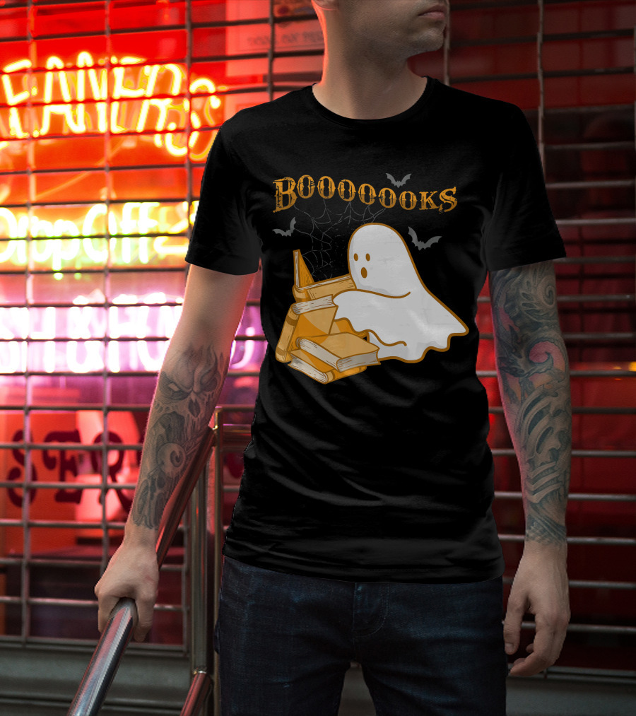 Booooooks Ghost Reading Bat Halloween Teacher T-Shirt