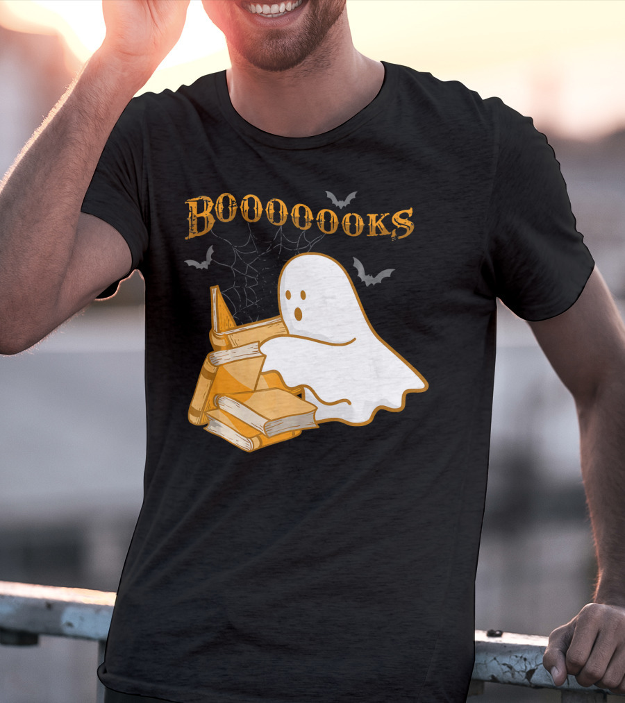 Booooooks Ghost Reading Bat Halloween Teacher T-Shirt