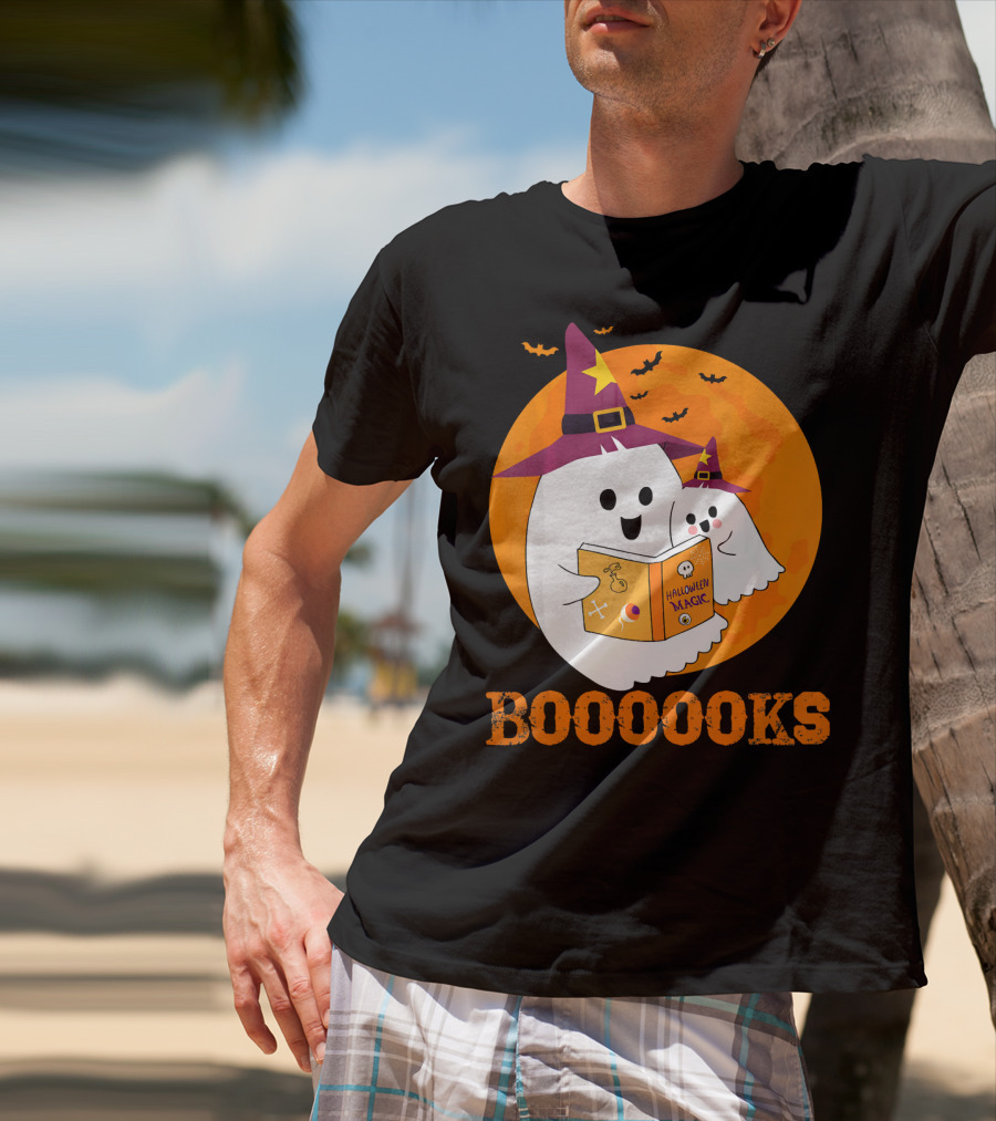 BOOOOKS Halloween Magic Ghosts Reading In Witch Hats T-Shirt
