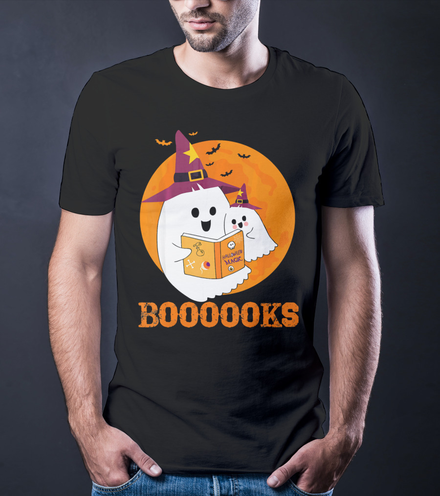 BOOOOKS Halloween Magic Ghosts Reading In Witch Hats T-Shirt