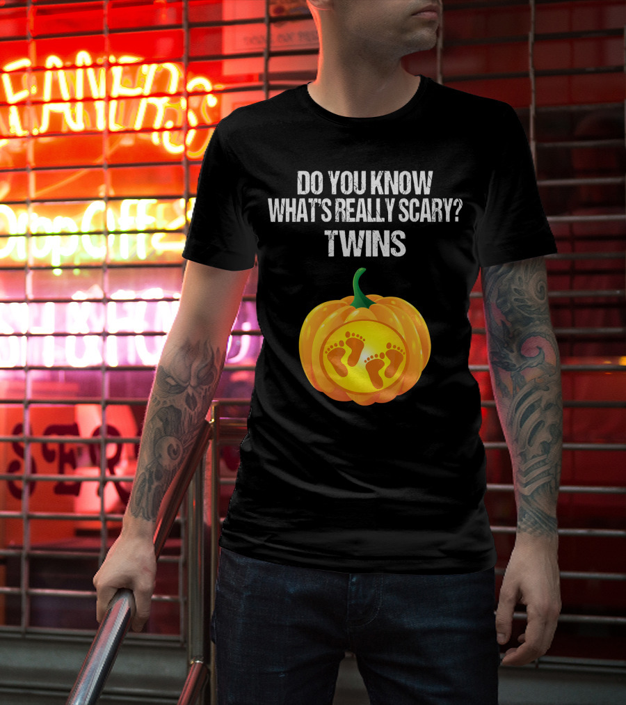 Do You Know What's Really Scary? Twins Pumpkin Belly Pregnancy Announcement T-Shirt