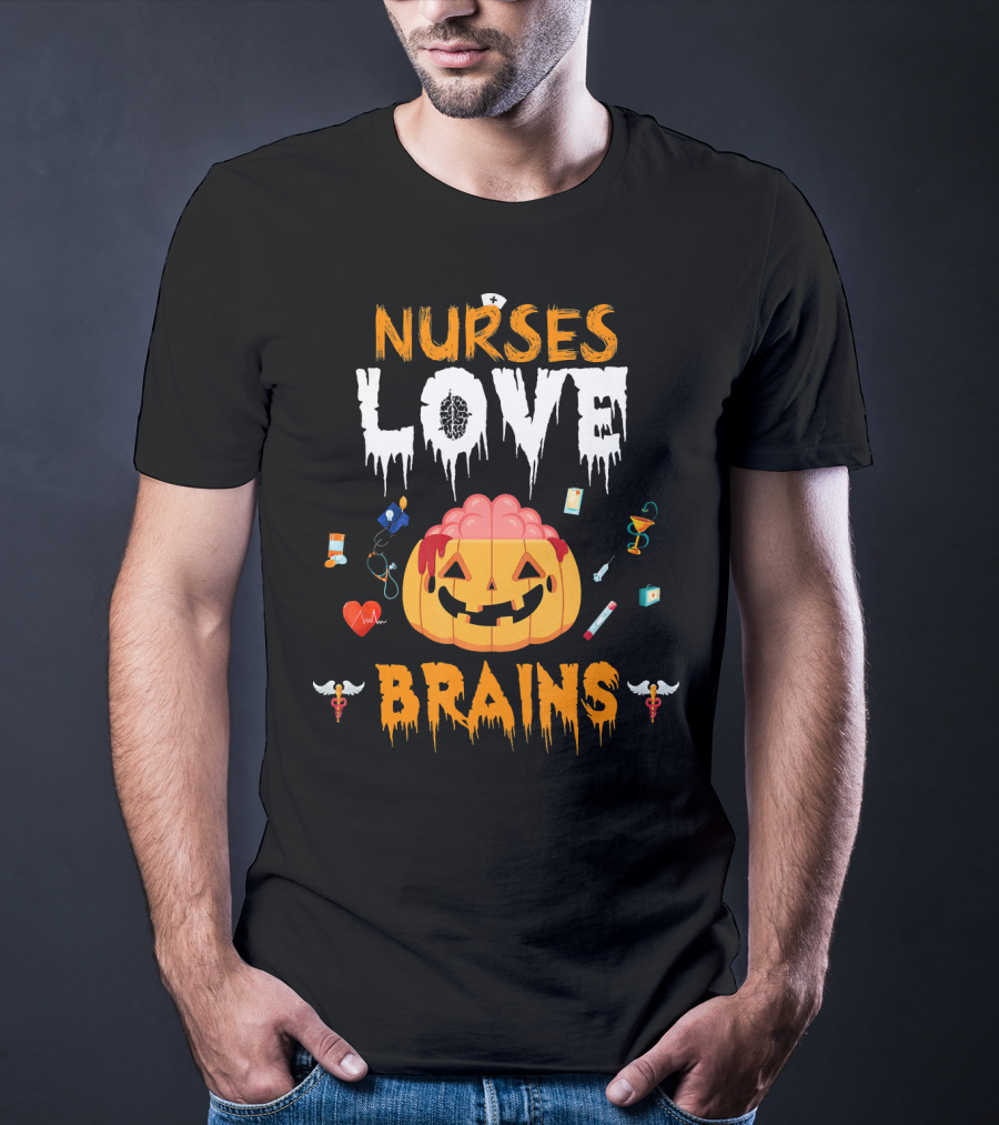 Nurses Love Brains Halloween Scary Nurse Pumpkin T-Shirt