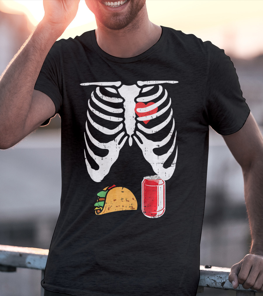 Skeleton Ribcage Heart Taco Beer Can Xray T-Shirt