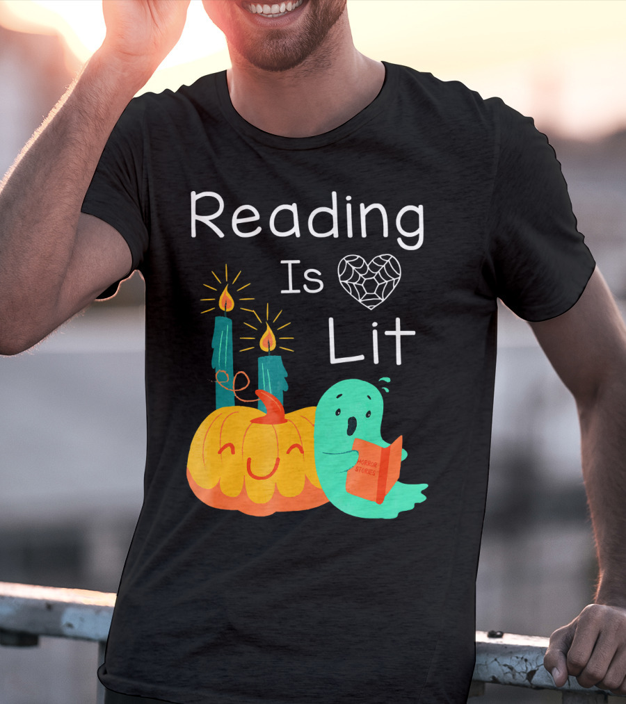 Reading Is Lit Teacher Librarian Halloween Costume Pumpkin Ghost Candles T-Shirt
