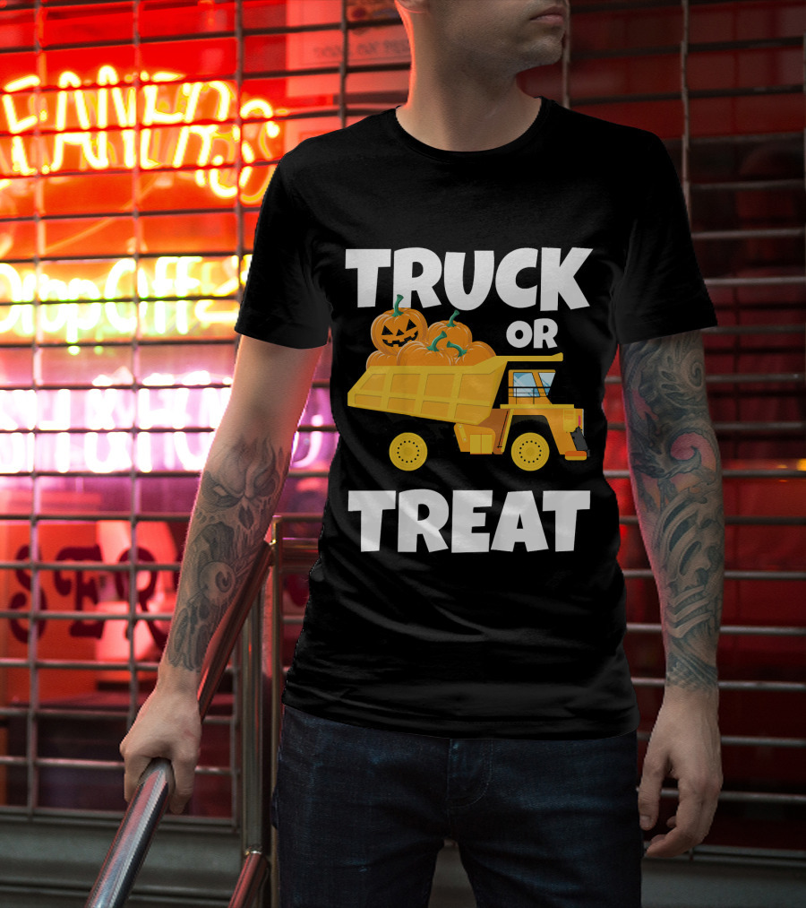 Kids Halloween Toddlers Boys Truck Or Treat Pumpkins T-Shirt