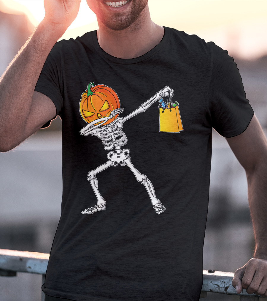 Halloween Kids Pumpkin Skeleton Dabbing With Candy Bag T-Shirt