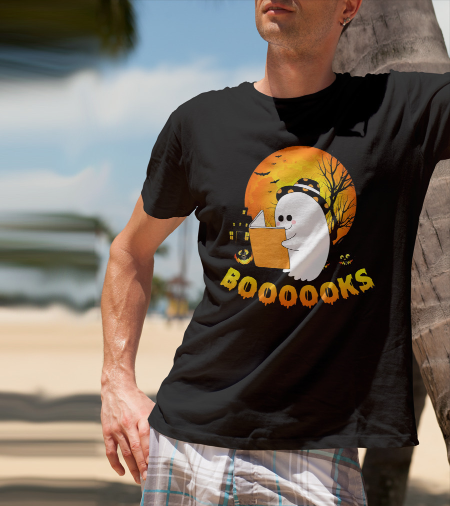 Booooooks Cute Ghost Reading Halloween Book Full Moon Scene T-Shirt