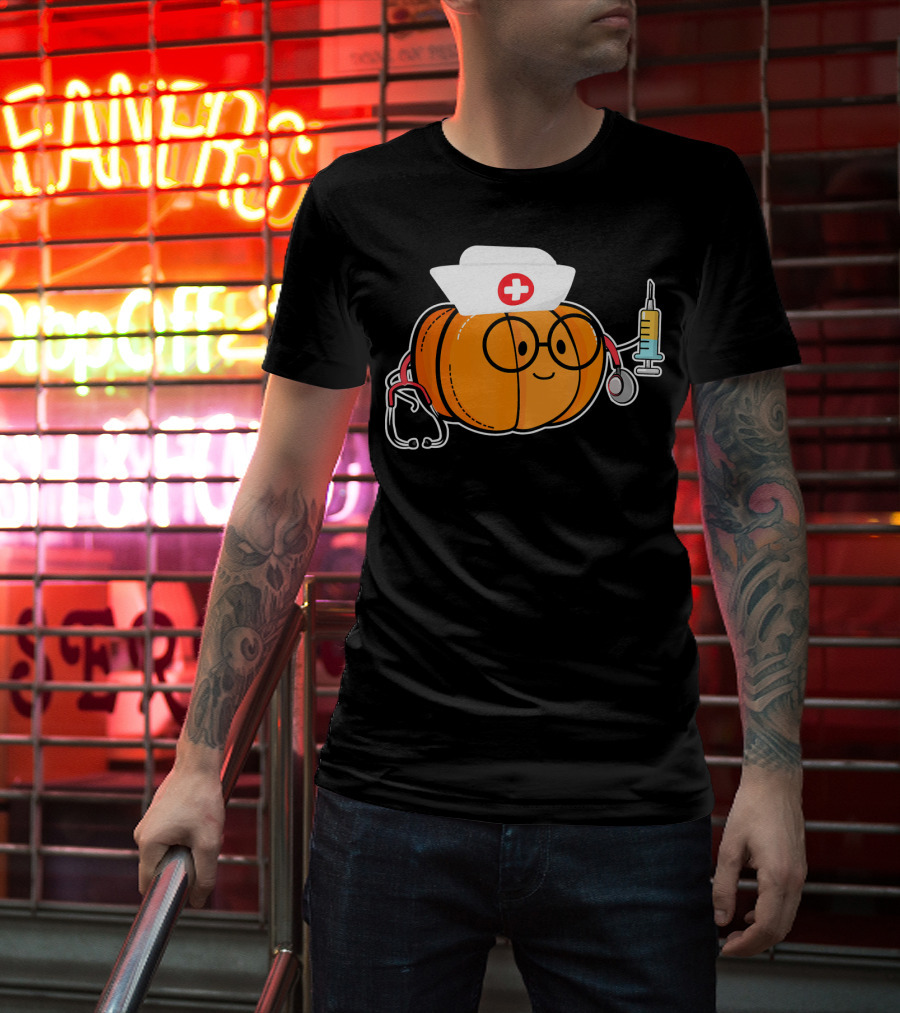 Nurse Halloween Pumpkin With Stethoscope And Syringe Smiling Face T-Shirt