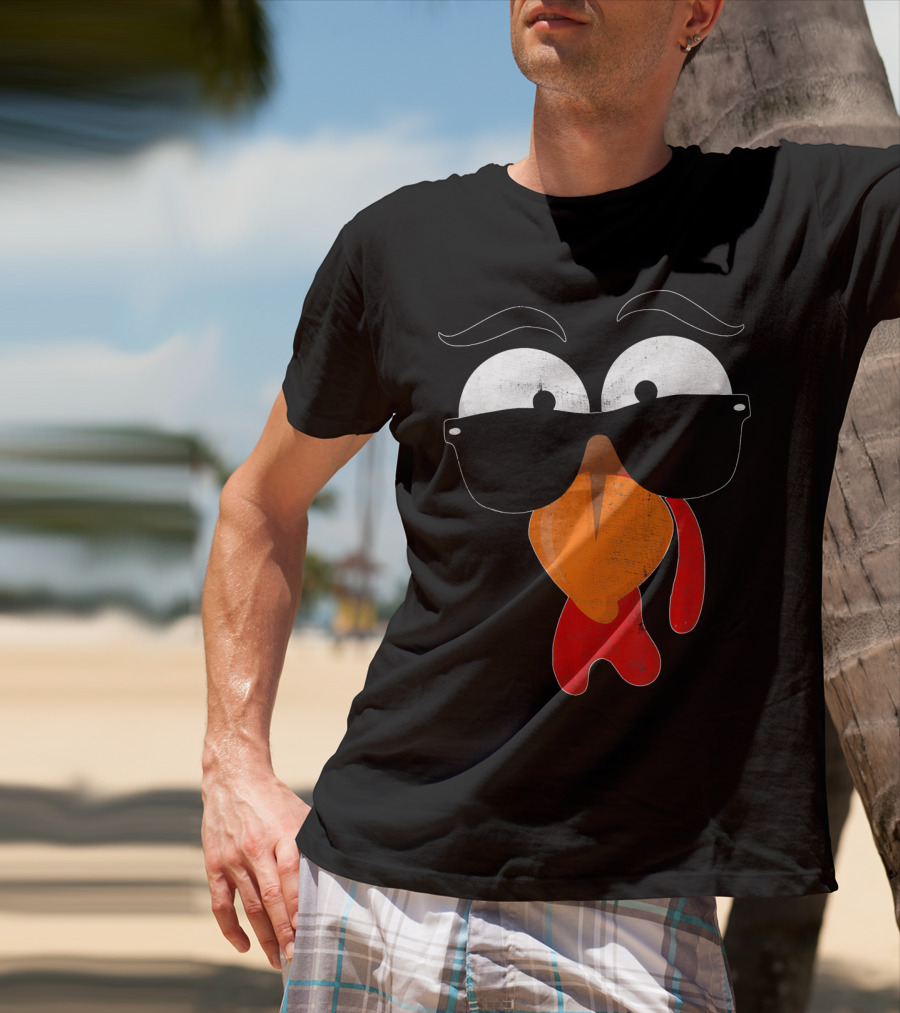 Funny Turkey Face Costume Thanksgiving Humor T-Shirt