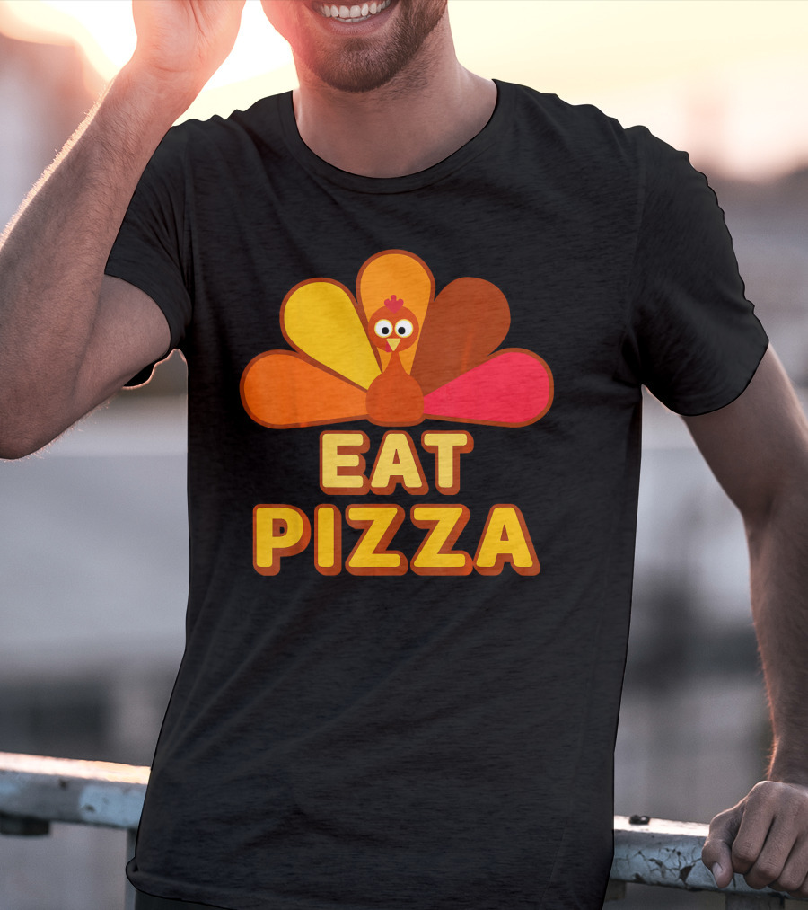 Funny Turkey Eat Pizza Thanksgiving Humor T-Shirt