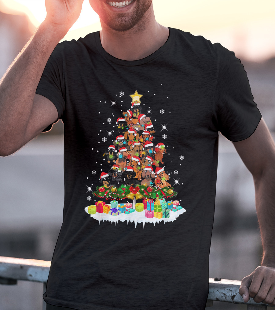 Funny Dachshund Christmas Tree With Santa Hats And Presents T-Shirt