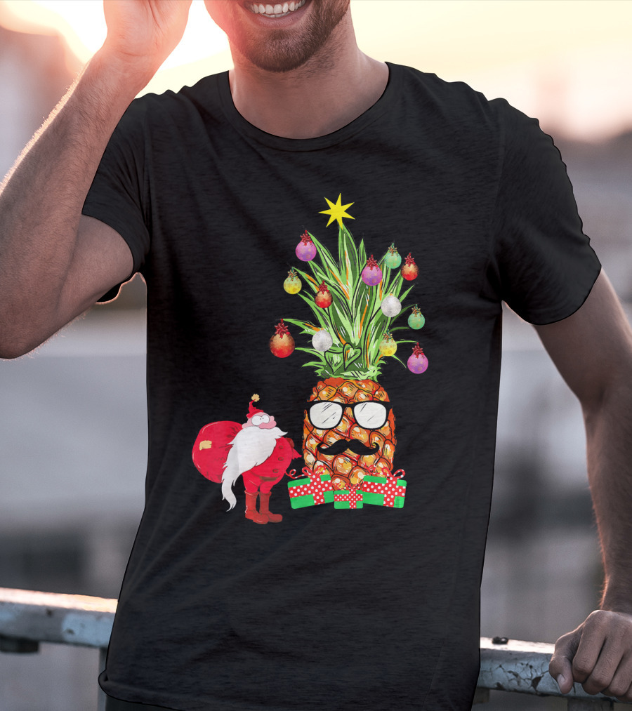 Santa Pineapple Christmas Tree With Gifts And Ornaments T-Shirt