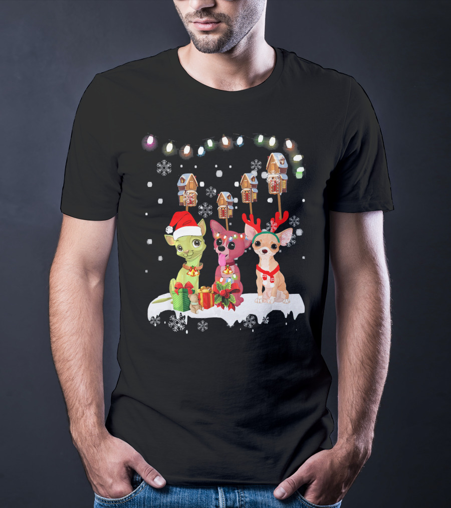 Chihuahua Christmas Light With Santa Hat And Reindeer Antlers T-Shirt
