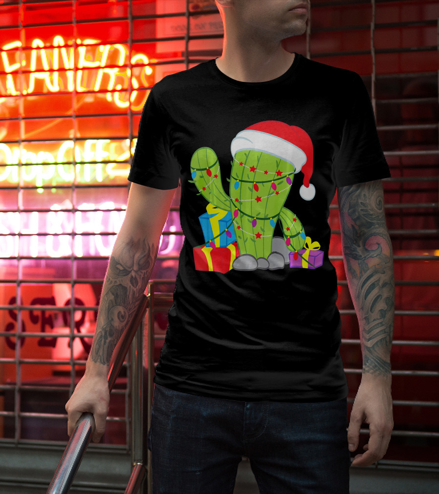 Cactus Tree Santa Hat Christmas Presents Mexican T-Shirt