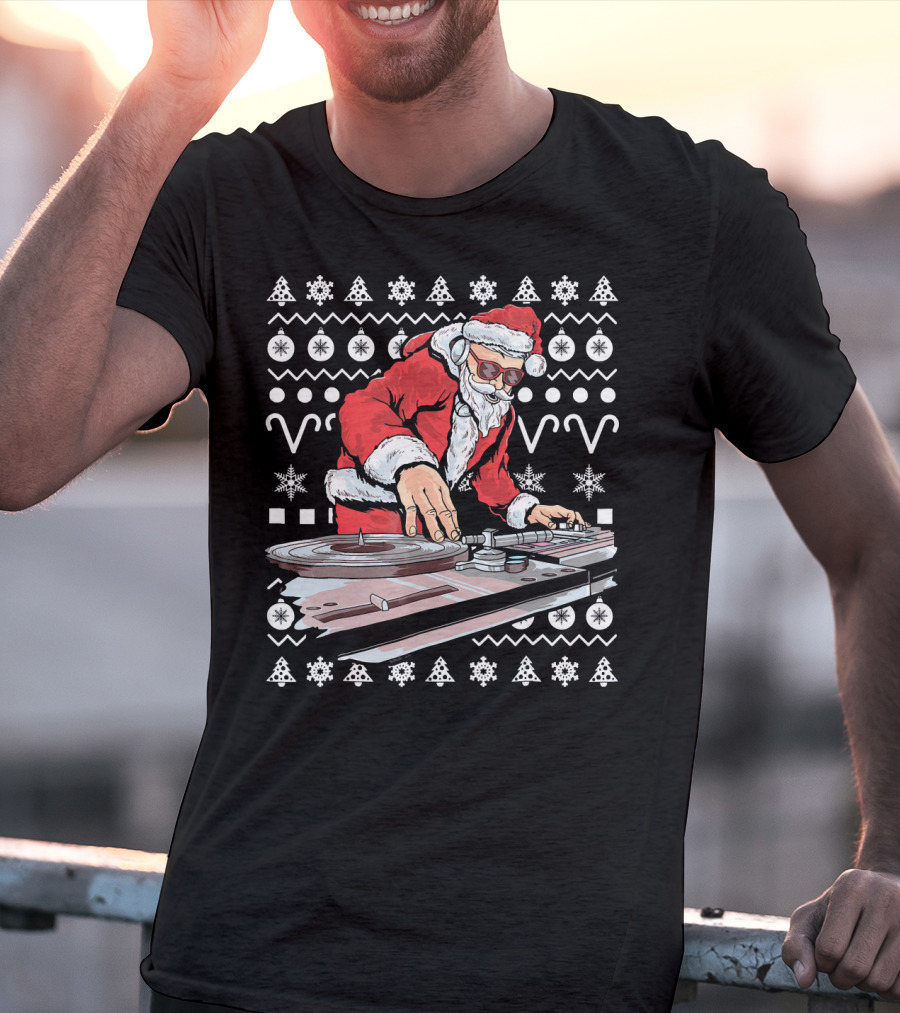Santa Claus DJ Remixing Holiday Beats T-Shirt