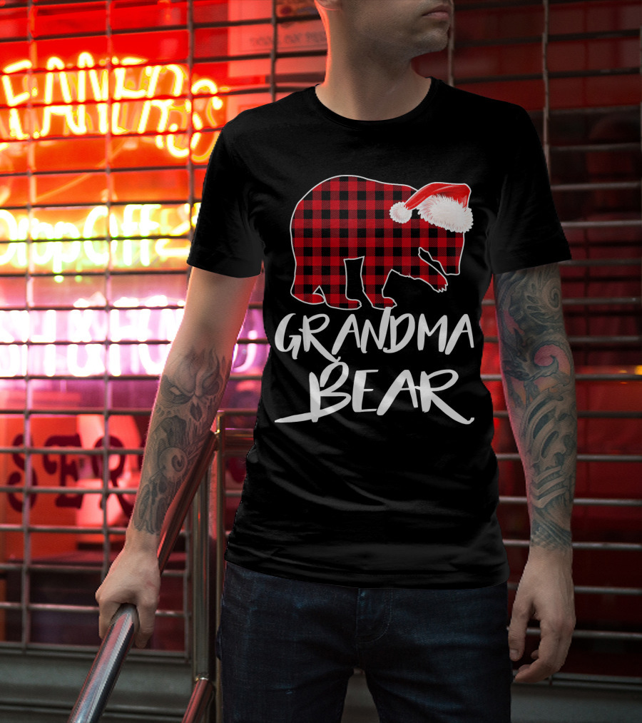 Grandma Bear Red Plaid Santa Hat T-Shirt