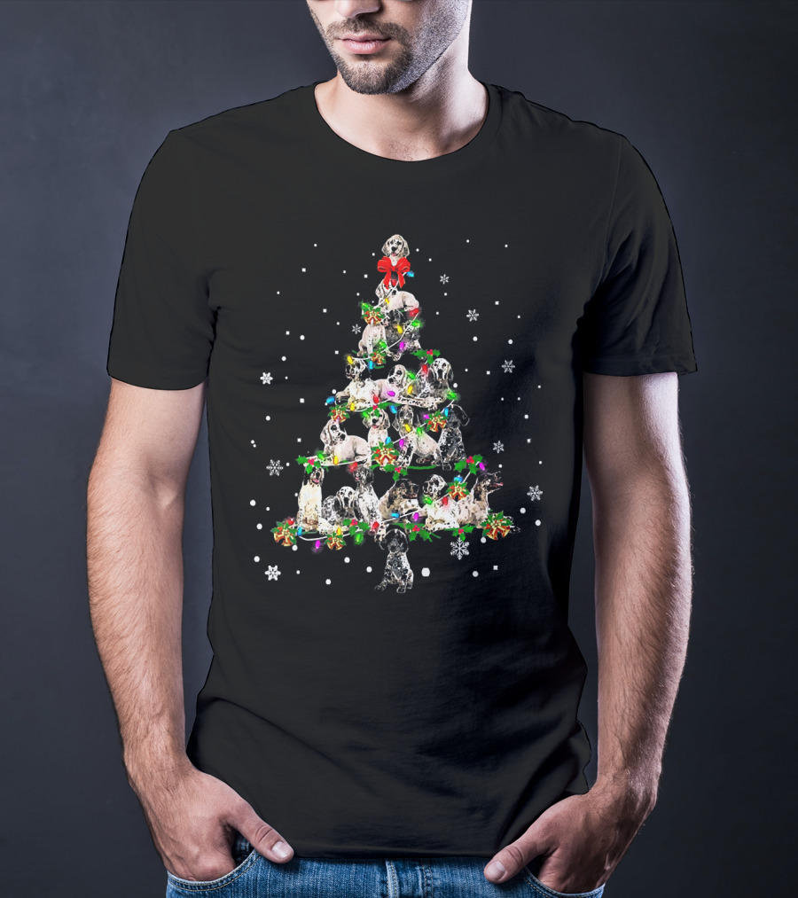 English Setter Dog Christmas Tree With Snowflakes And Holiday Decorations T-Shirt