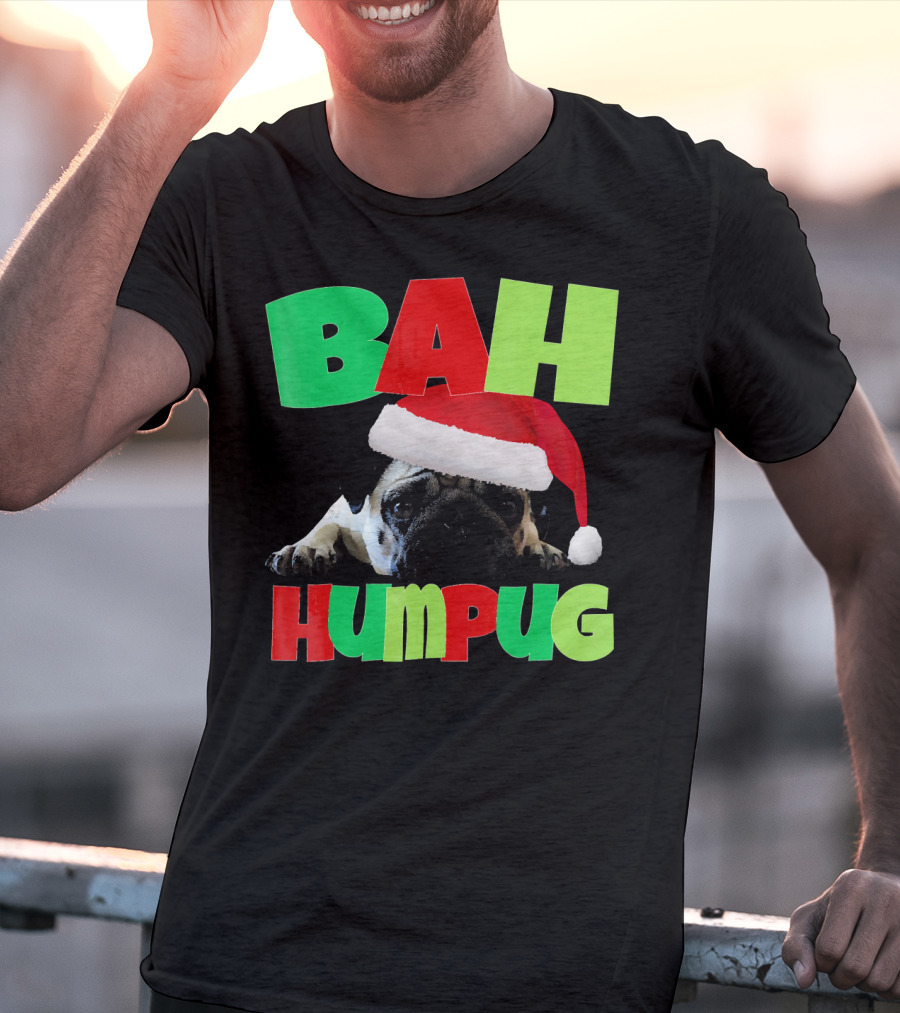 Bah Humpug Santa Hat Funny Grumpy Pug T-Shirt
