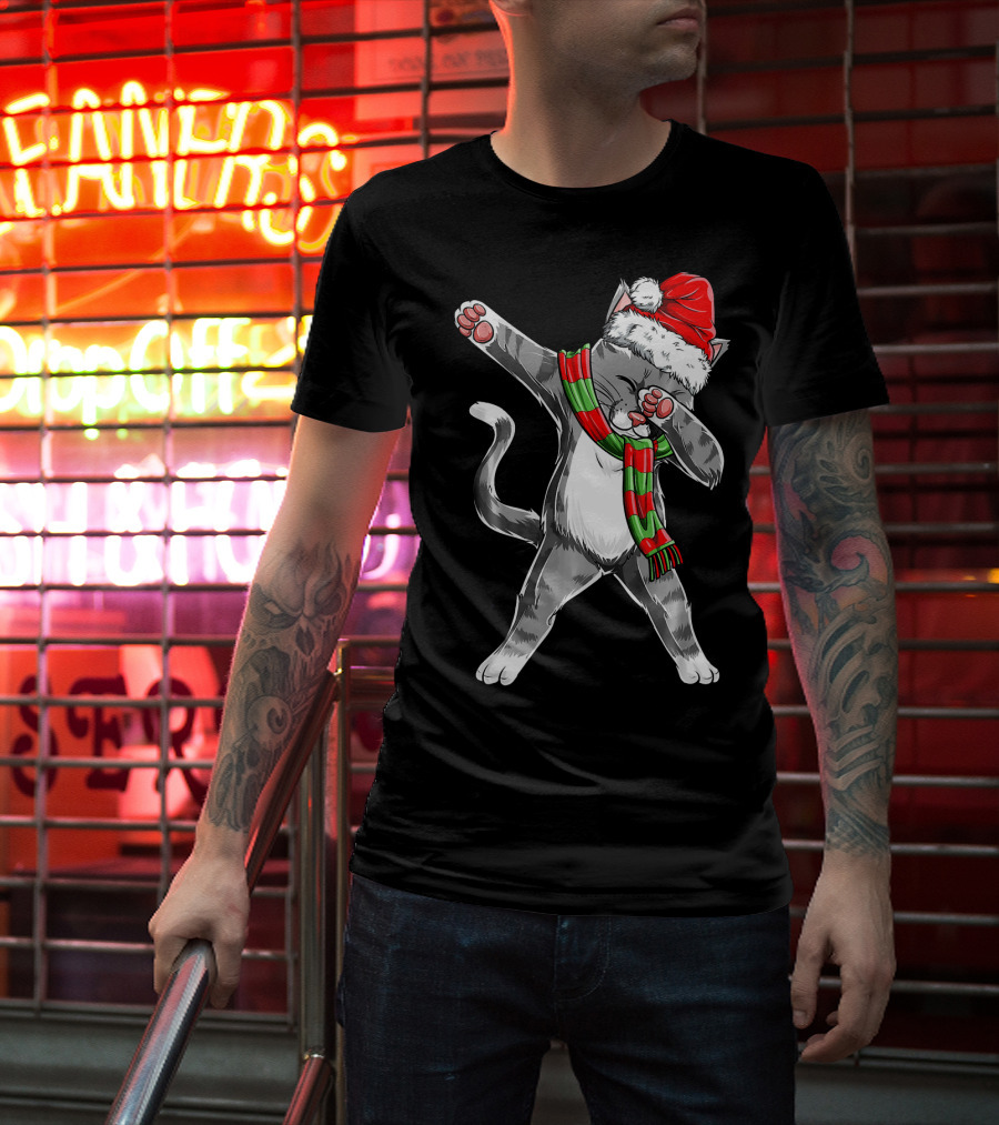 Dabbing Cat Santa Christmas Kids Bo Kitty Santa Hat Green Red Scarf T-Shirt
