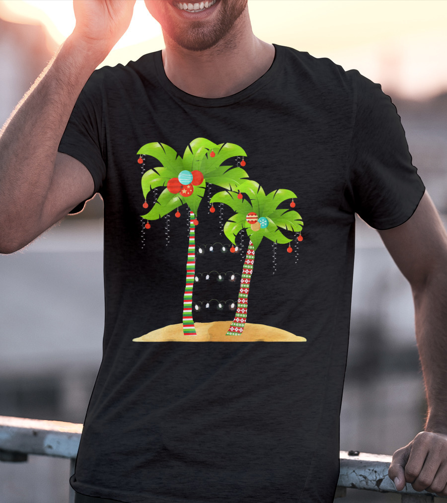 Christmas Tree Palm Mele Kalikimaka Palm Trees With Ornaments And Lights T-Shirt