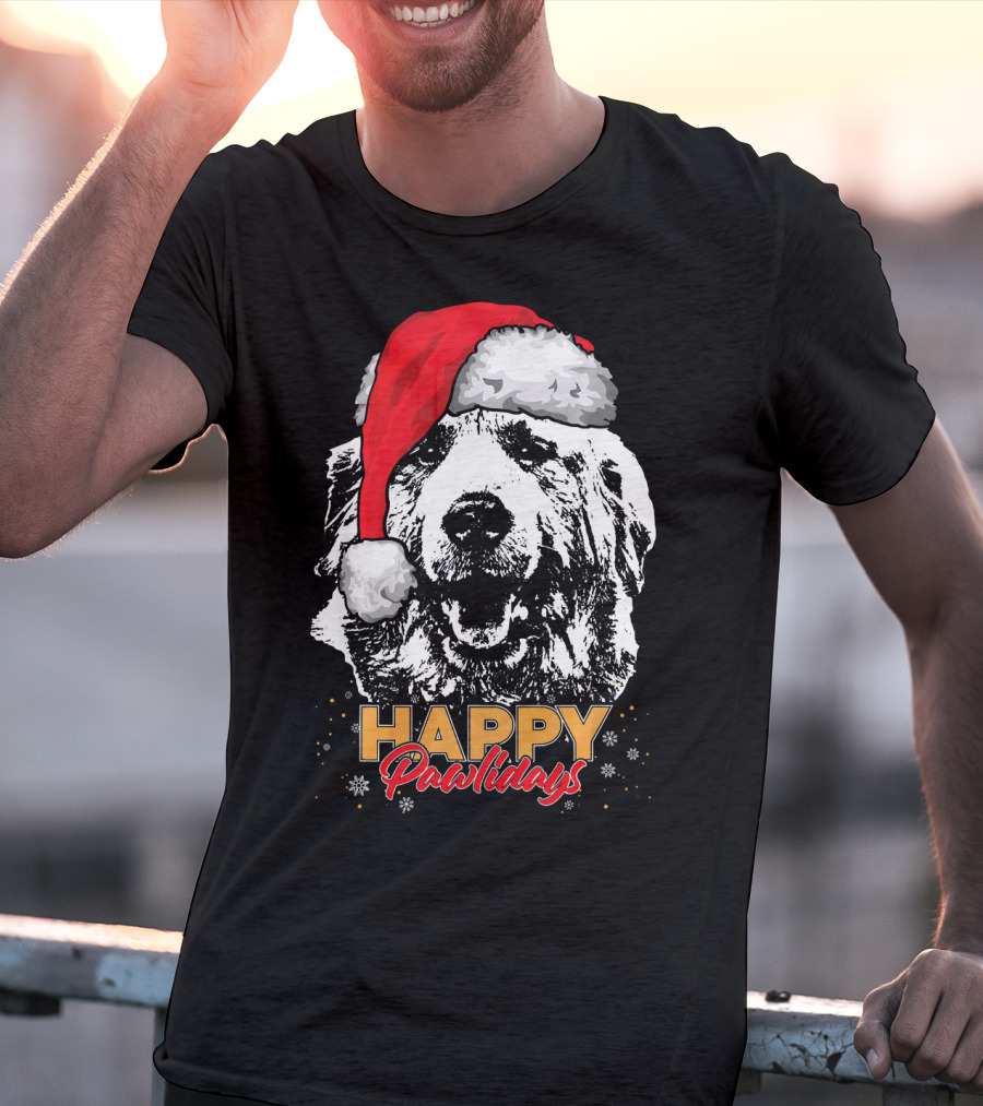 Happy Pawlidays Funny Christmas Great Pyrenees Santa Hat T-Shirt
