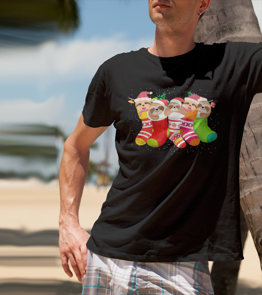 Cute Sloth Christmas Socks Xmas Mer Snuggly Festive Stockings T-Shirt