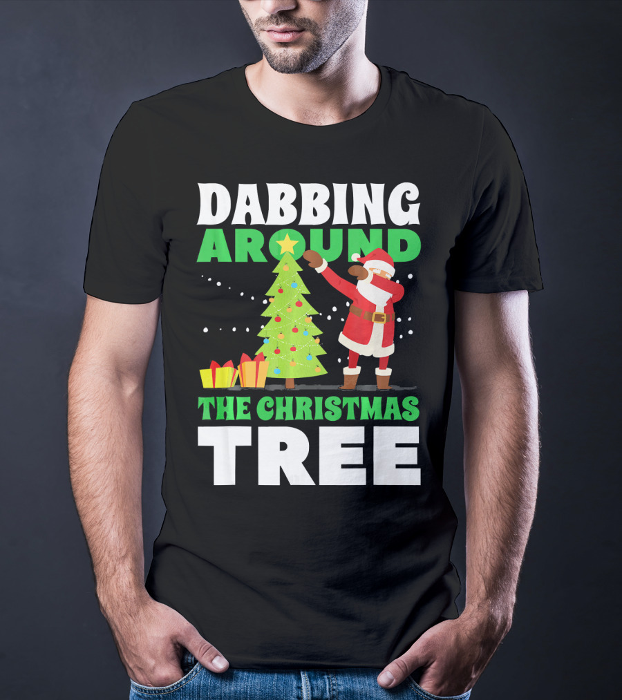 Dabbing Around The Christmas Tree Kris Kringle Merry Christmas San T-Shirt