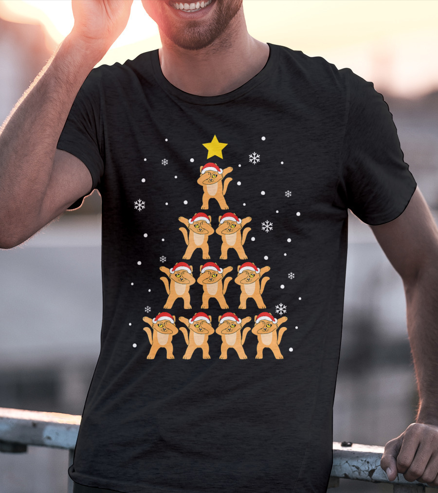 Christmas Tree Dabbing Cats With Santa Hats And Snowflakes T-Shirt