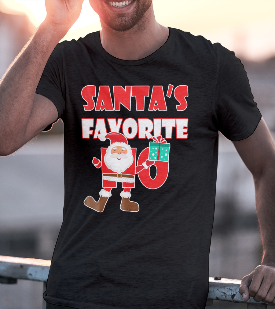 Santa's Favorite Ho Holiday Humor With Santa And Gifts T-Shirt