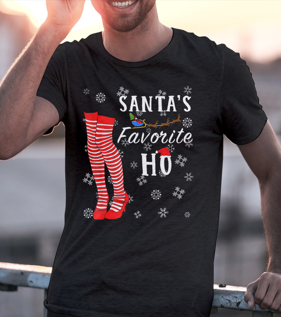 Santa's Favorite Ho Red Striped Stockings Snowflakes Sleigh T-Shirt