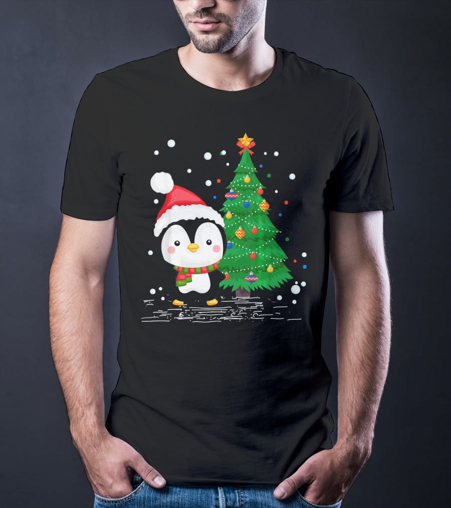 Funny Penguin Lover Santa Hat Christmas Tree Pengu T-Shirt
